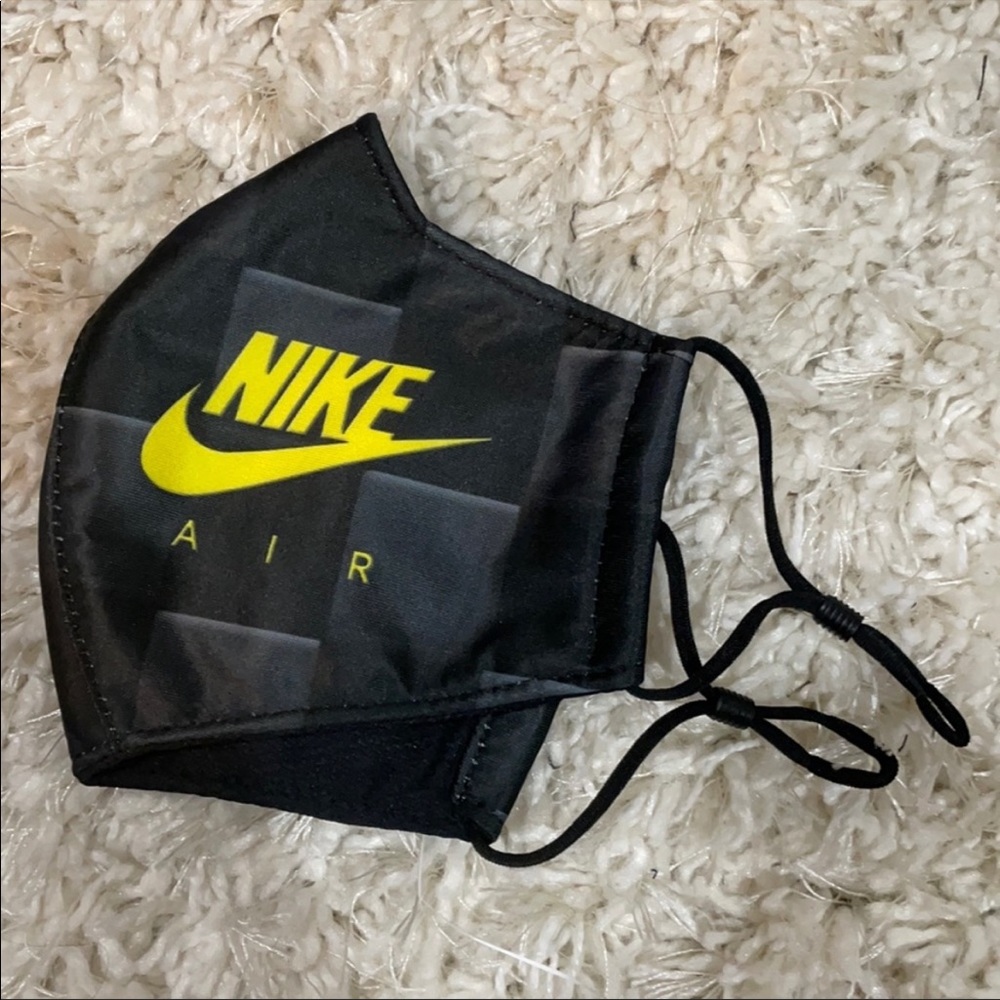 Nike mask
